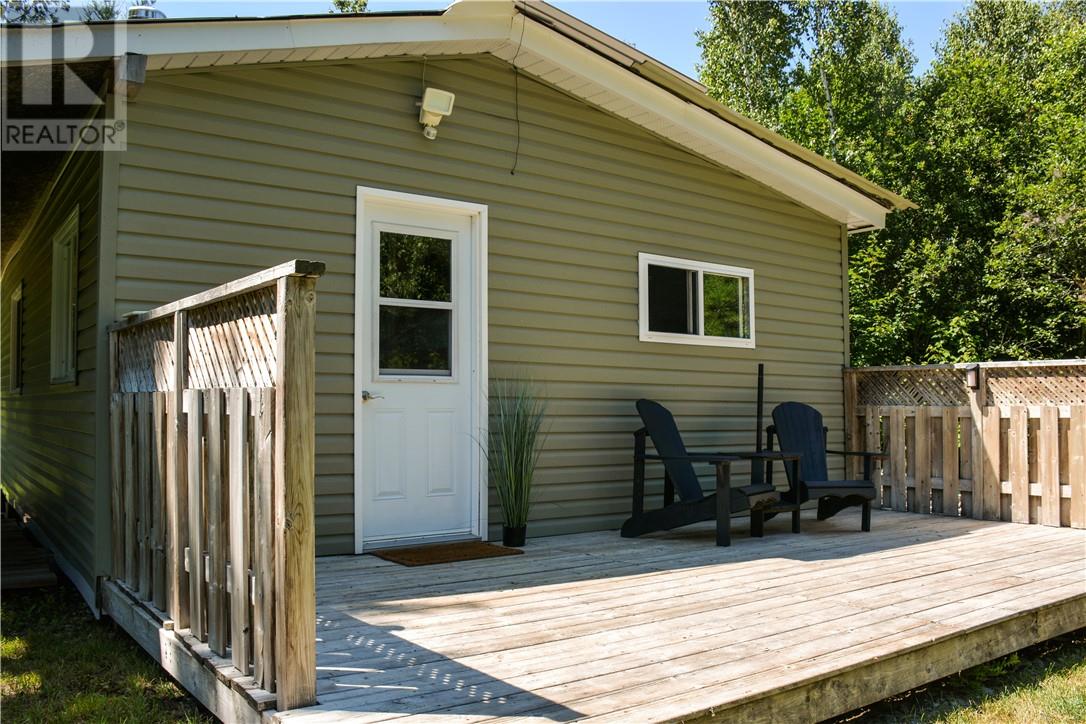 2592 P Line Road Property Photo 3