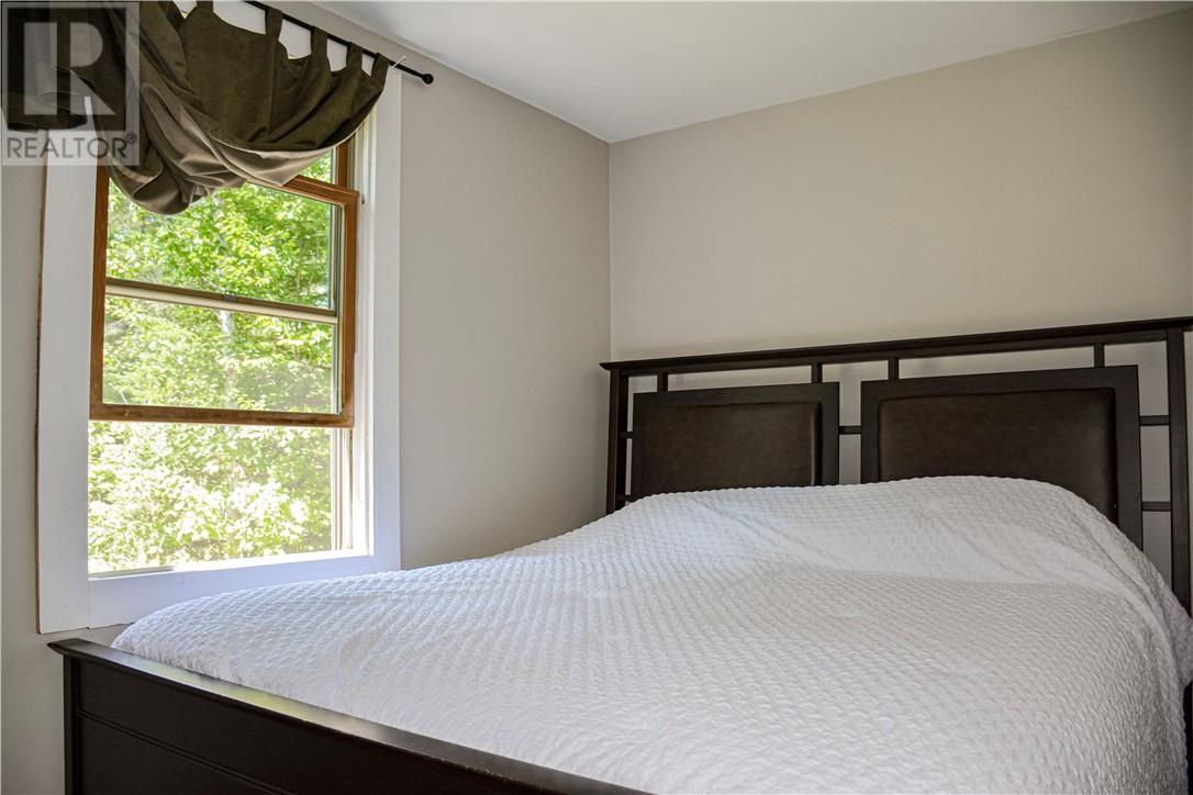 2592 P Line Road Property Photo 12