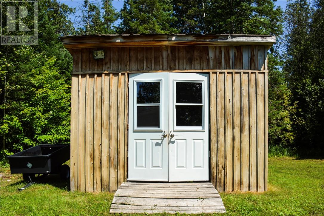 2592 P Line Road Property Photo 17