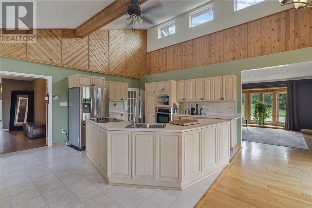14 Minto Street Property Photo 31