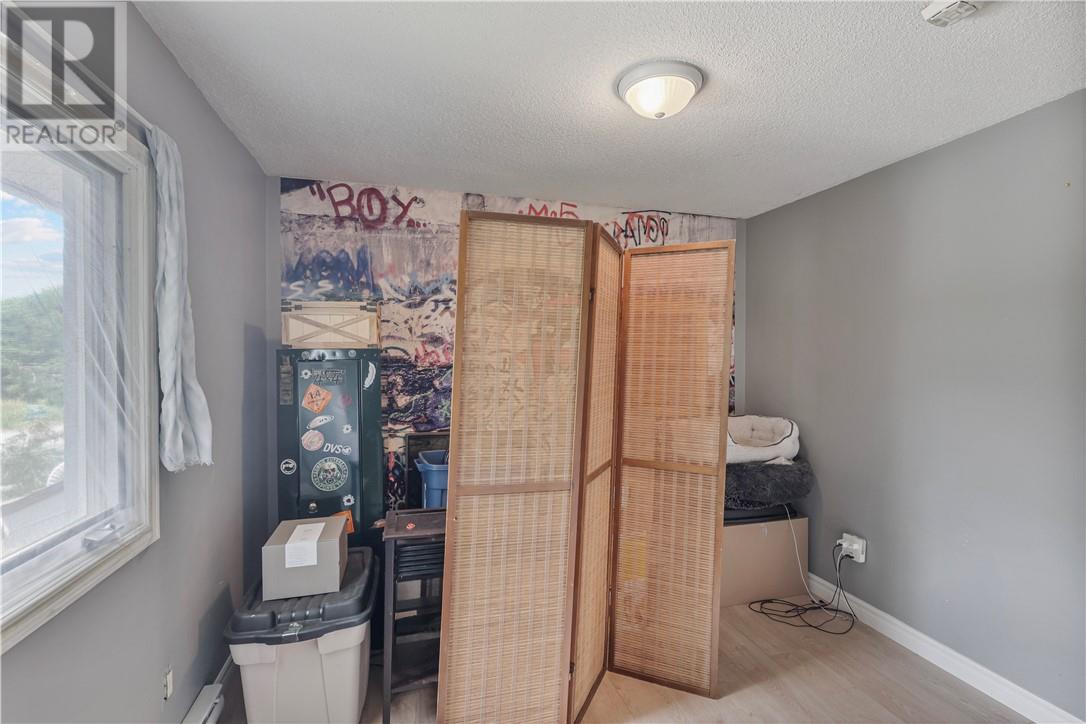 14 Minto Street Property Photo 43