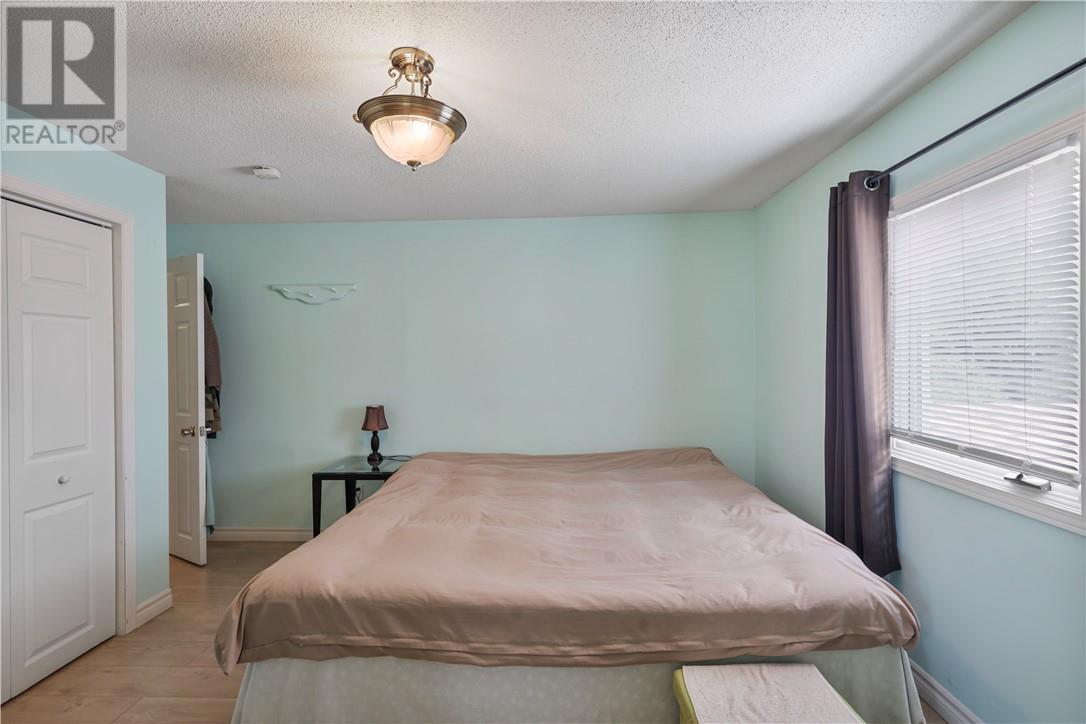 14 Minto Street Property Photo 45