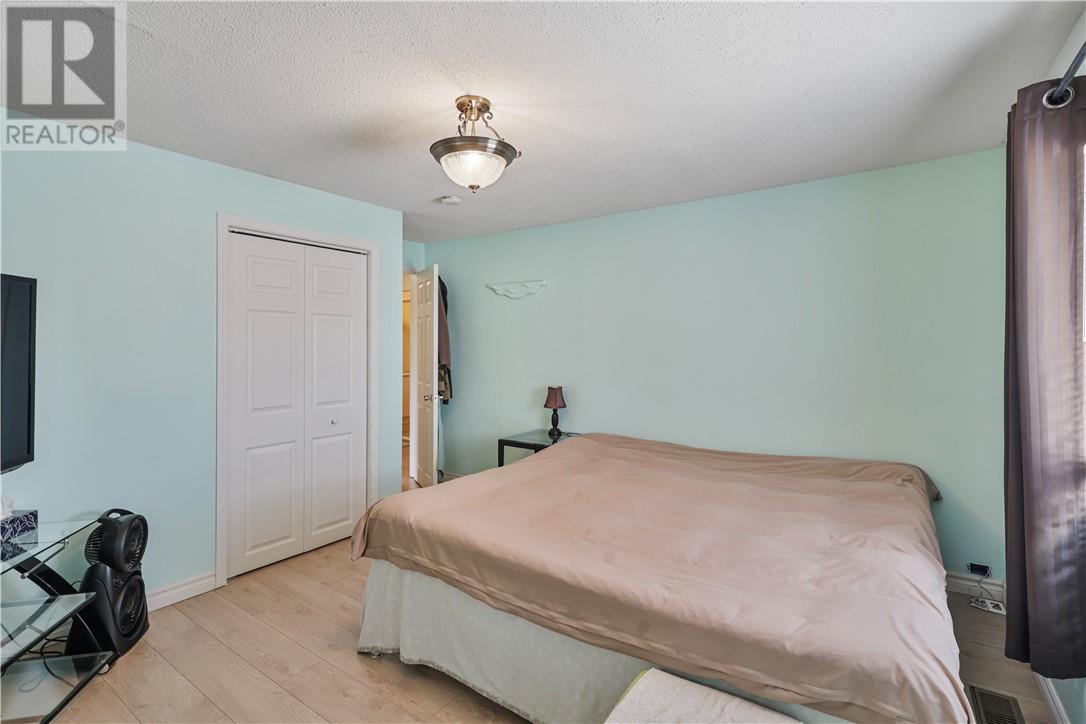 14 Minto Street Property Photo 46