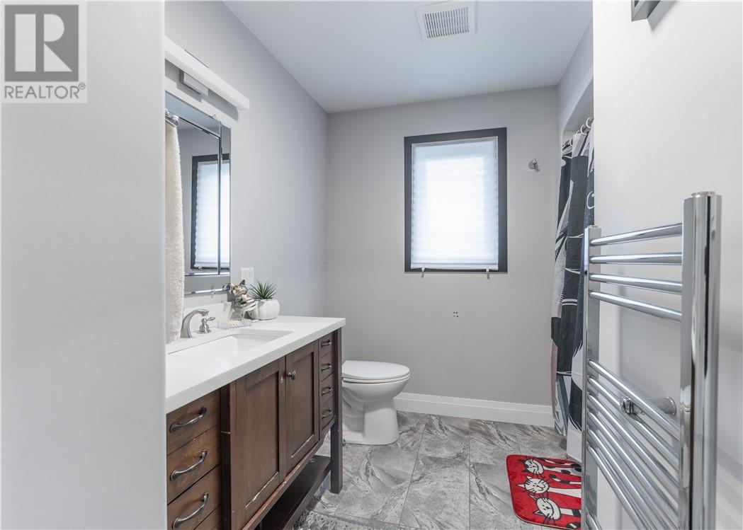 568 Howey Drive Property Photo 11