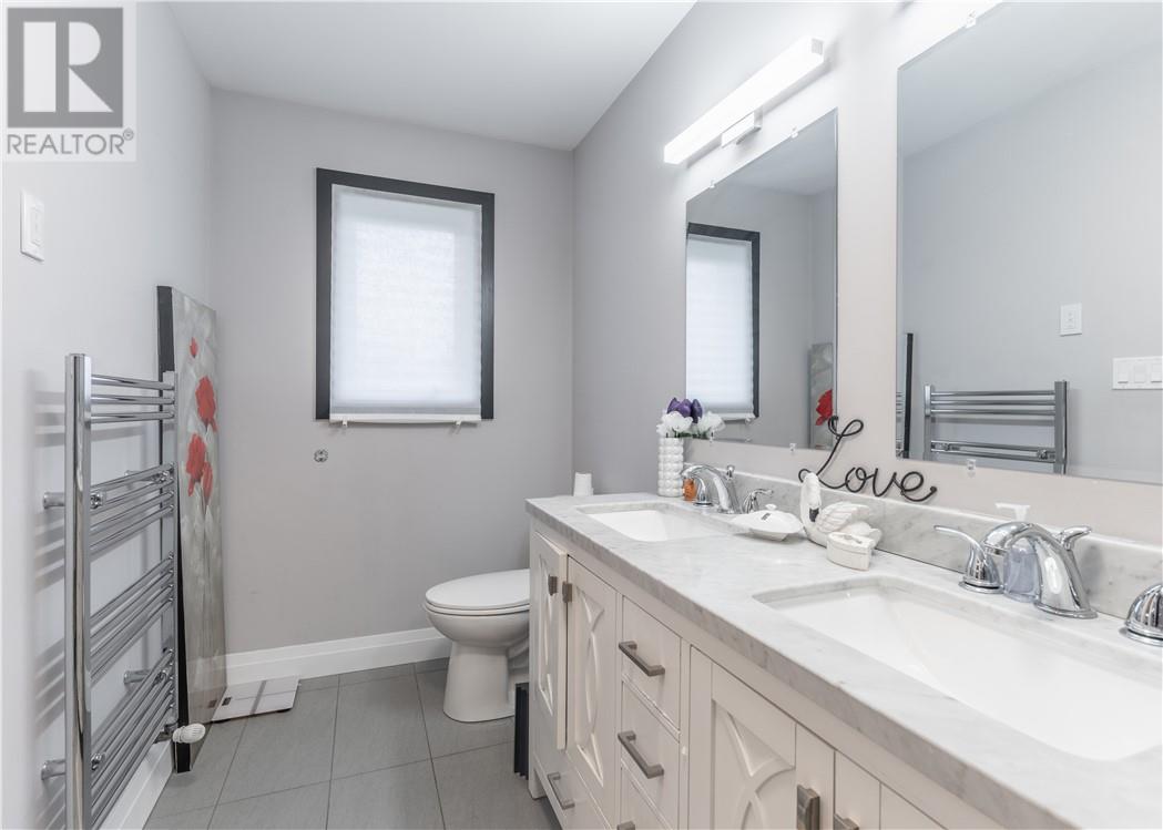 568 Howey Drive Property Photo 16