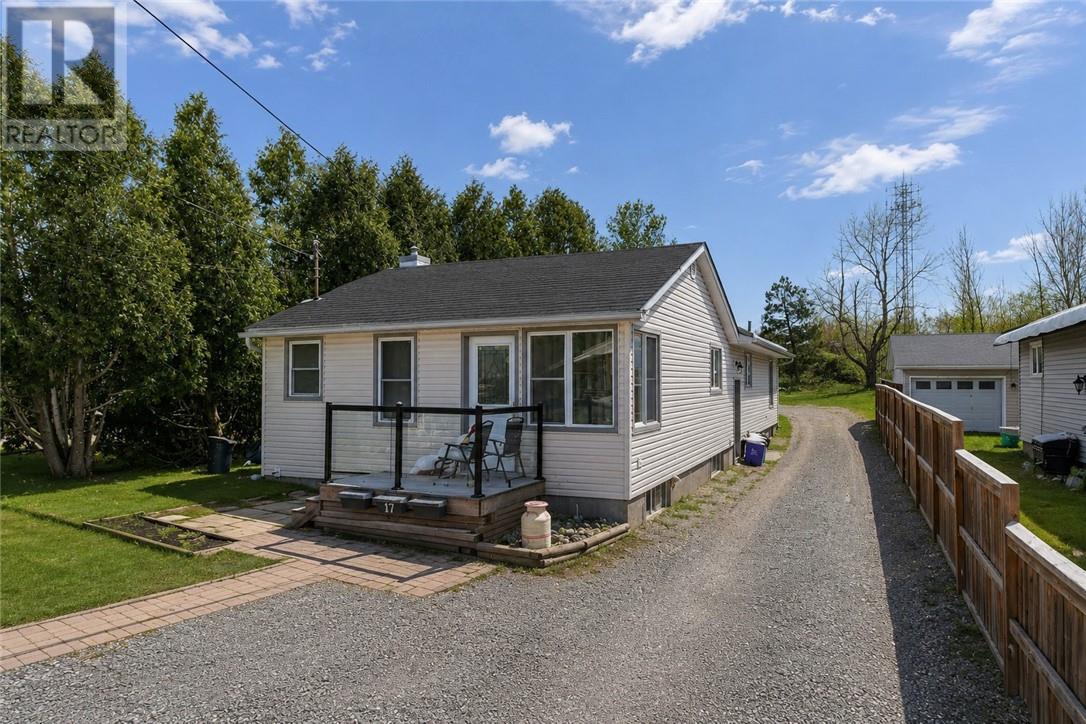 17 Clairmont Street