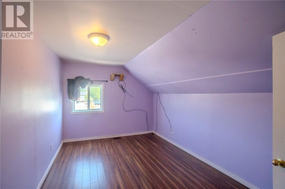 7 Second Avenue Property Photo 26