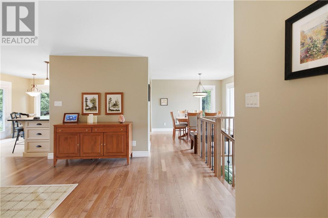 867 Connaught Avenue Property Photo 4