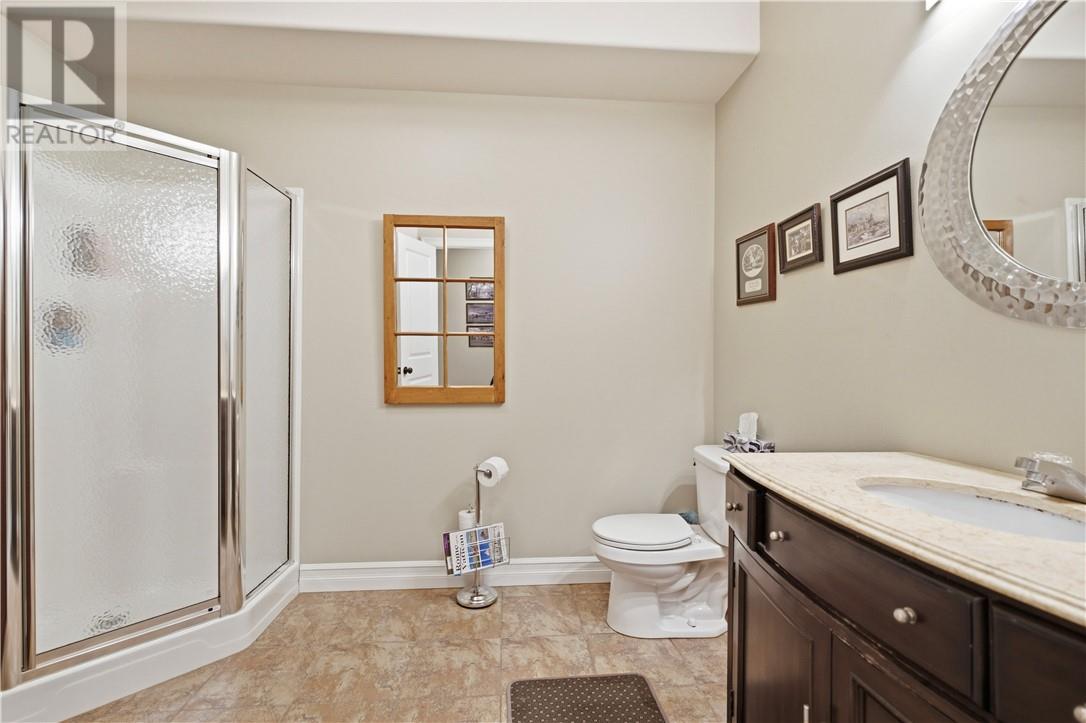 867 Connaught Avenue Property Photo 28