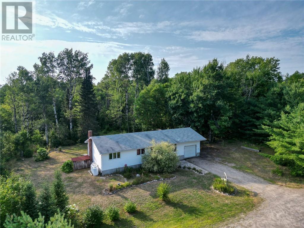 2-7 Ontario Drive Property Photo 1