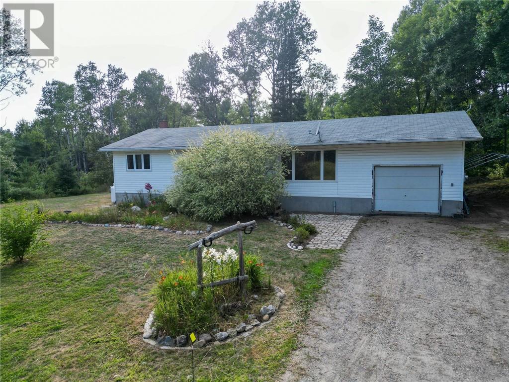2-7 Ontario Drive Property Photo 5