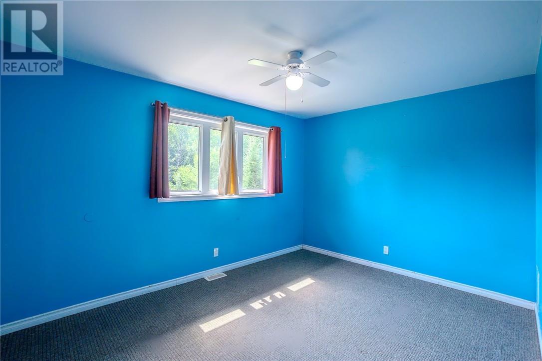 2-7 Ontario Drive Property Photo 10