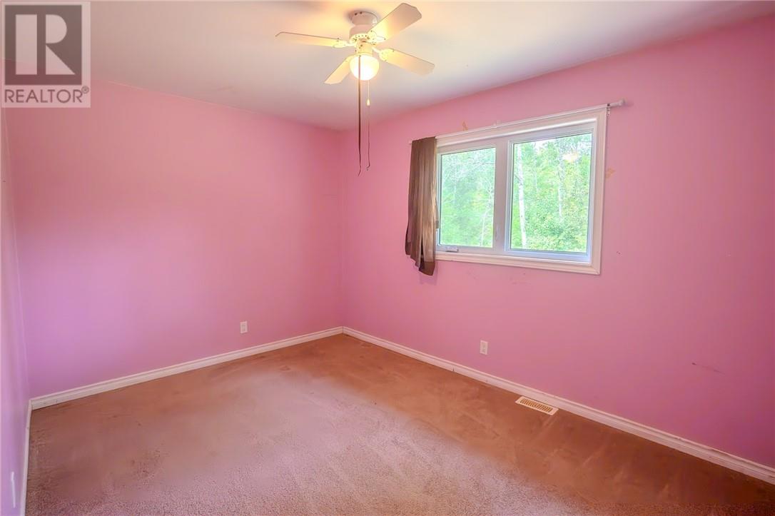 2-7 Ontario Drive Property Photo 12