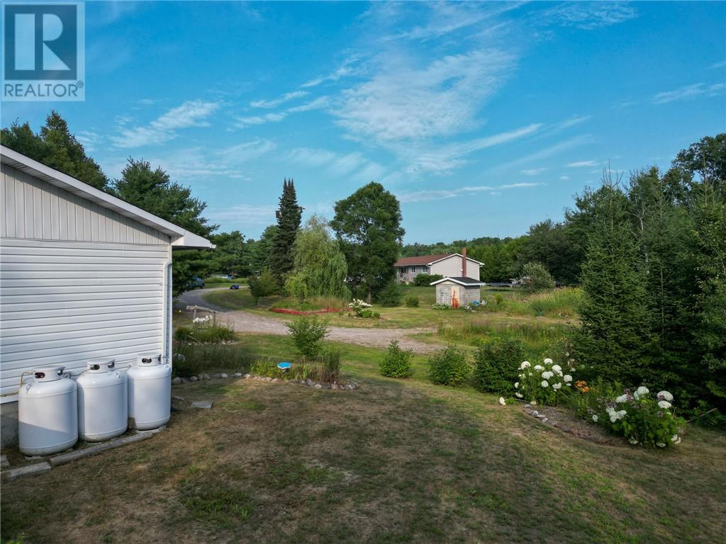2-7 Ontario Drive Property Photo 22