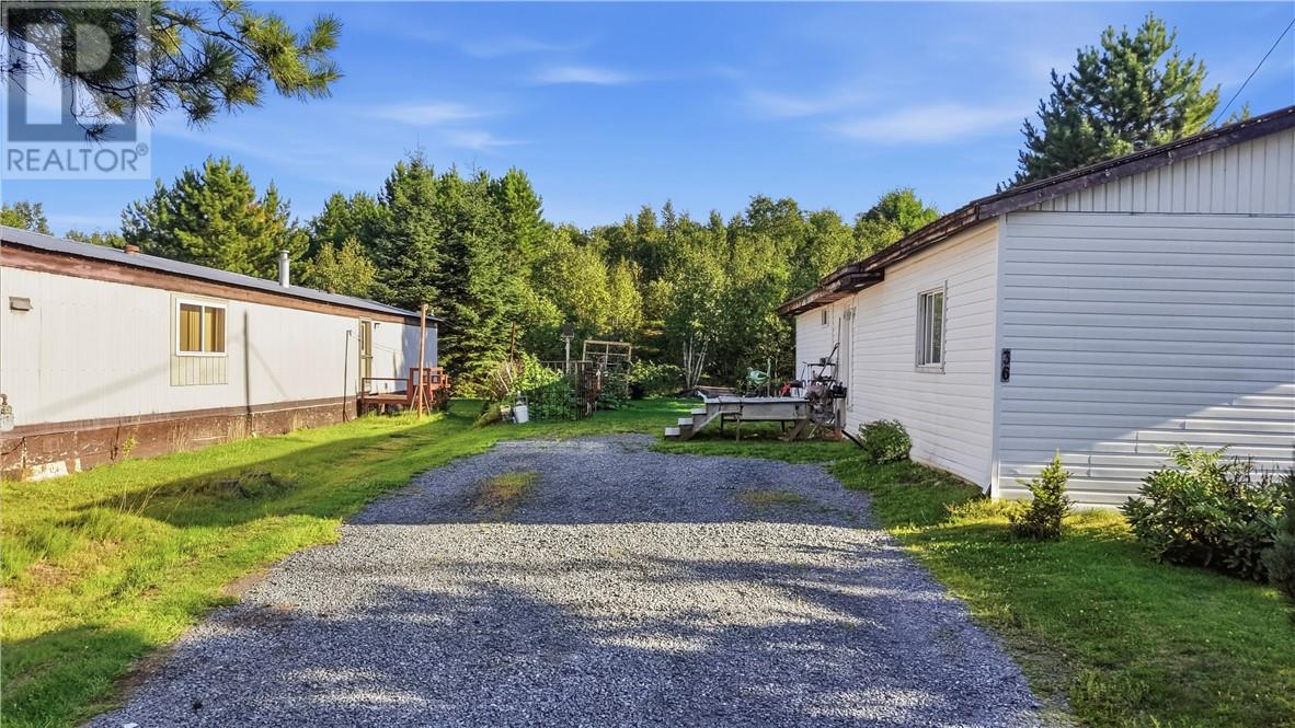 36 Dryden Road E Property Photo 17