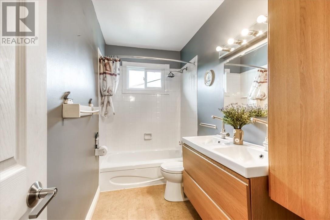 227 Third Property Photo 14