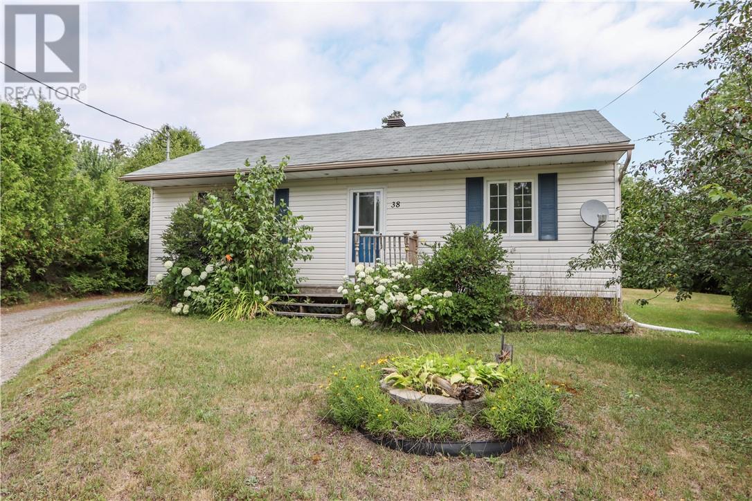 38 Gill Avenue Property Photo 1