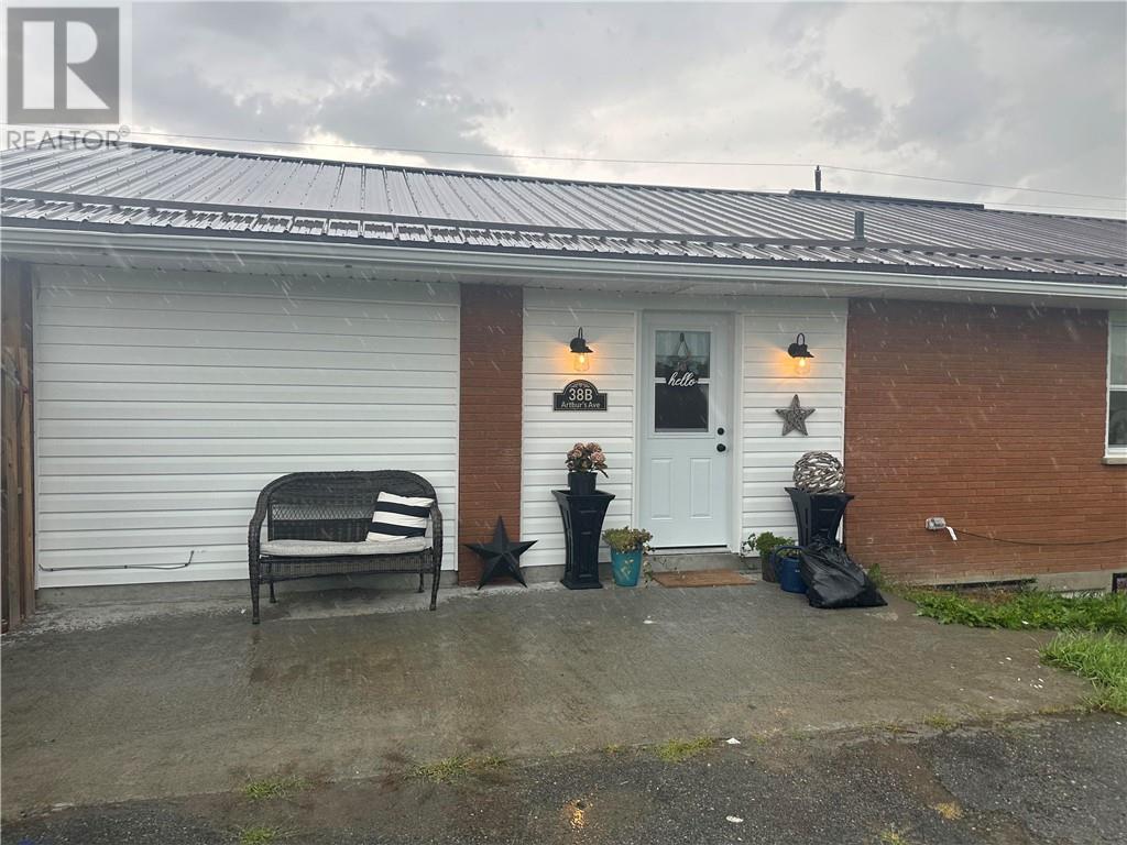38 B Arthur Avenue Property Photo 1