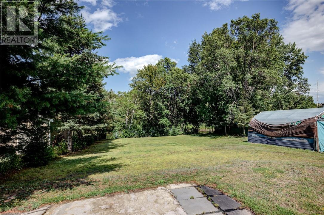 222 Riverside Drive Property Photo 6