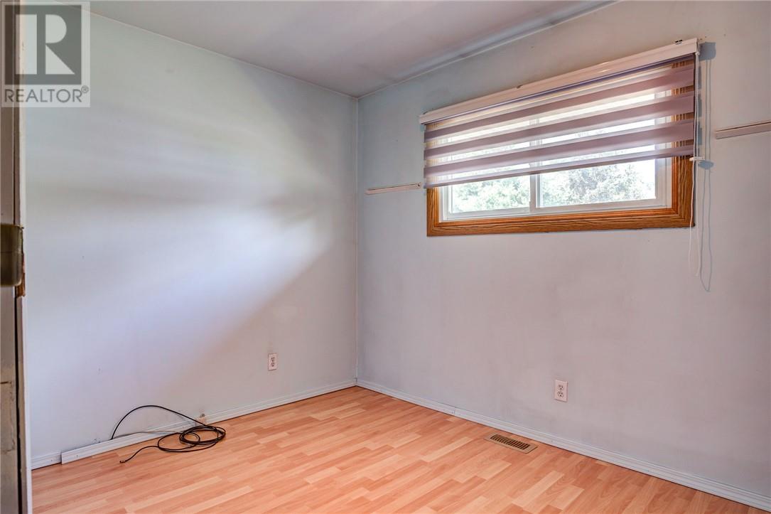 222 Riverside Drive Property Photo 16