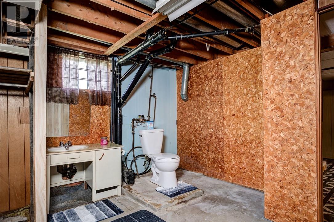 222 Riverside Drive Property Photo 25