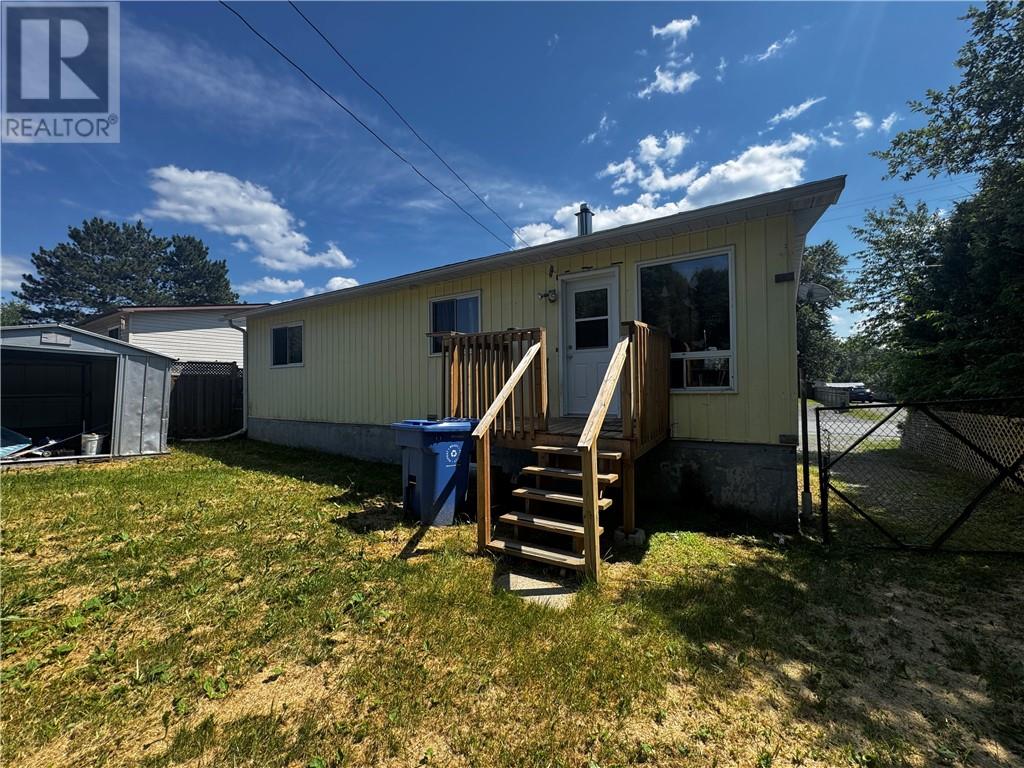 28 Spruce Street Property Photo 2