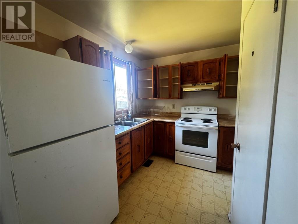 28 Spruce Street Property Photo 7