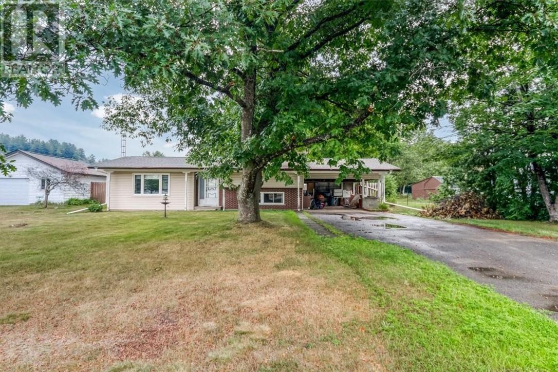 4 George Property Photo 2