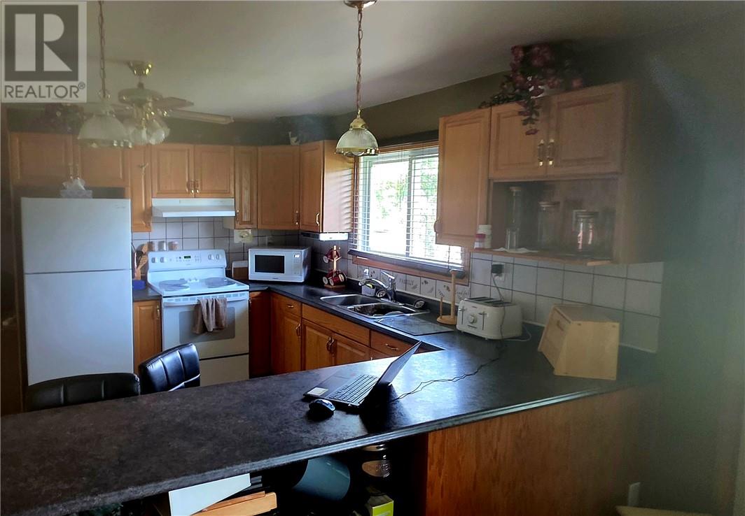 3211 Glendale Court Property Photo 9