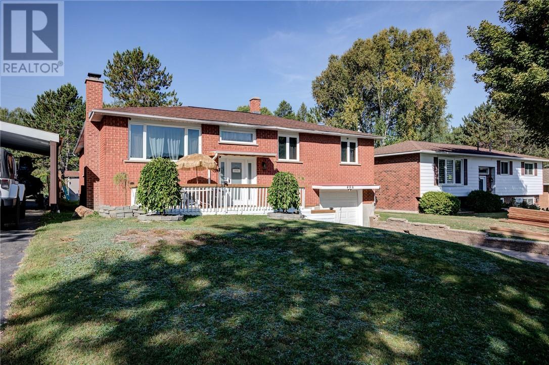 486 Bois Street
