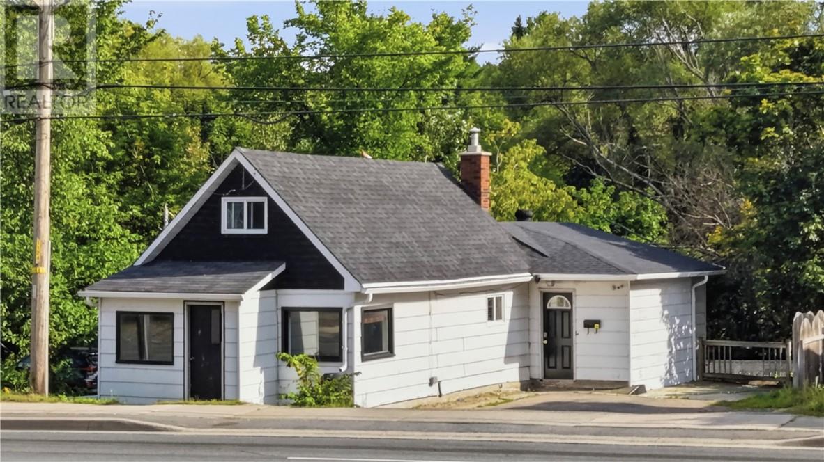 181 Douglas Street