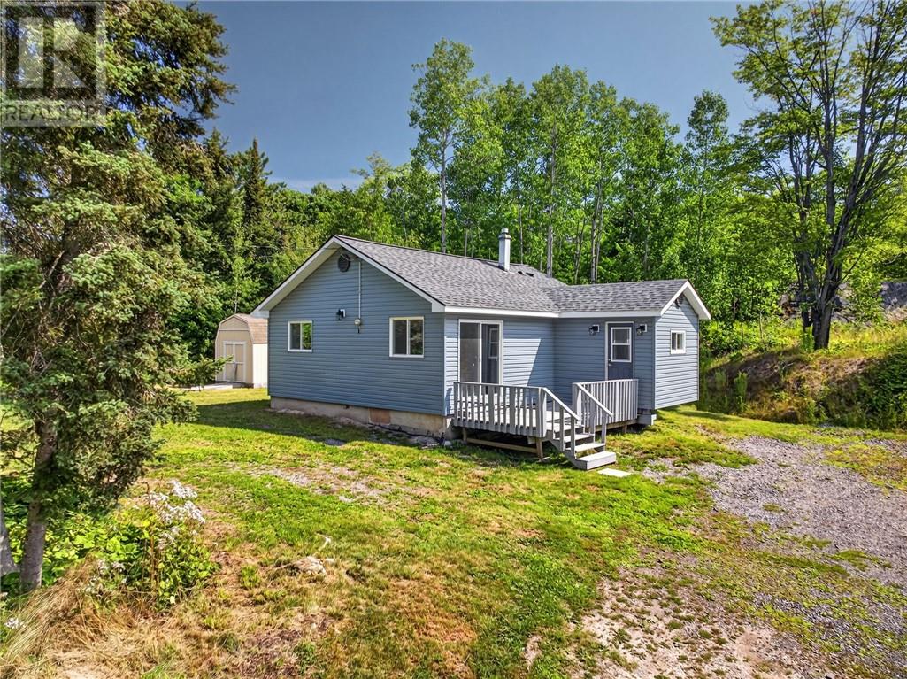 40 Karla Road Property Photo 1
