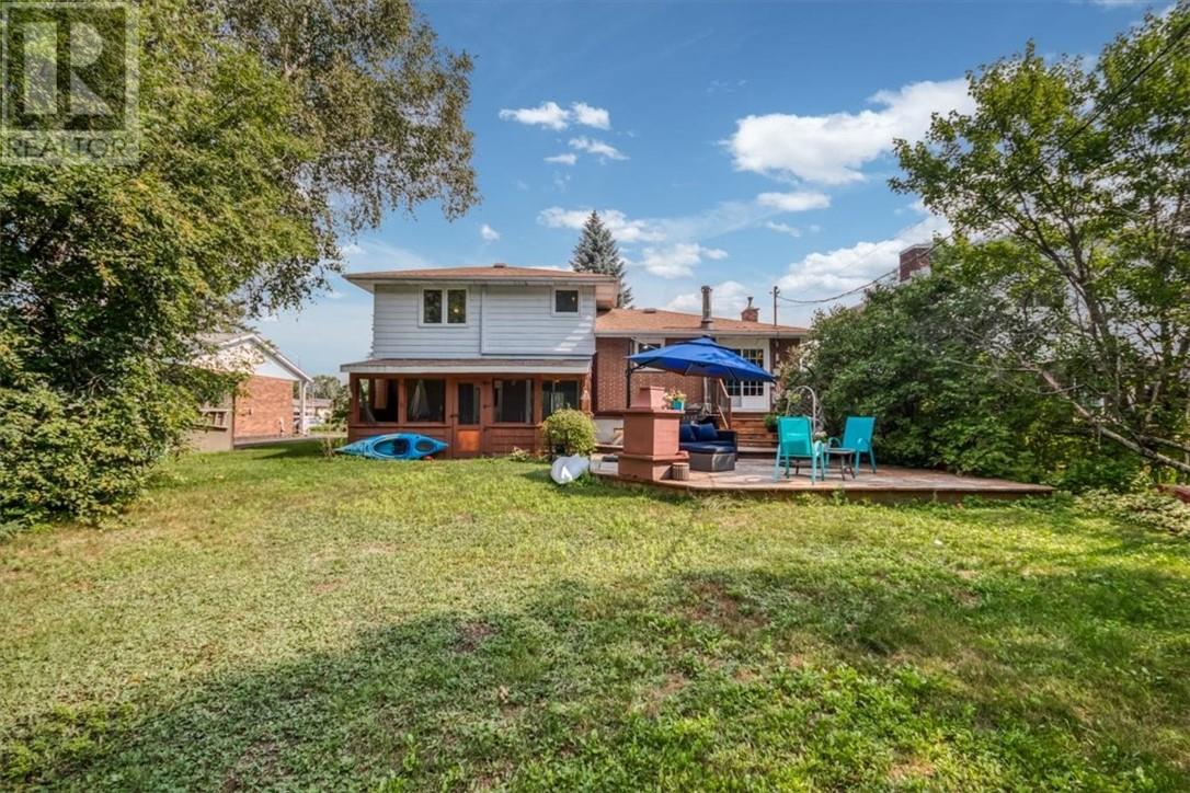 29 Balsam Crescent Property Photo 4