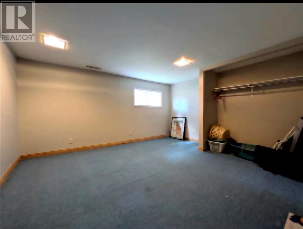 3152 Maple Property Photo 20