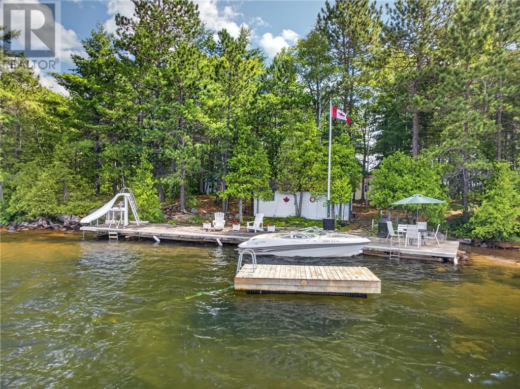 272 Island #3 Property Photo 1