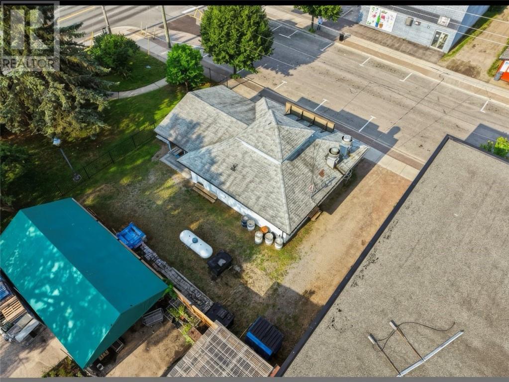 230 Main Street Property Photo 8