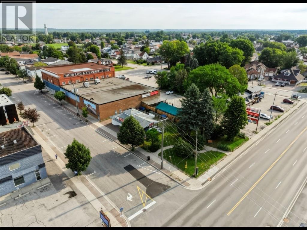 230 Main Street Property Photo 16