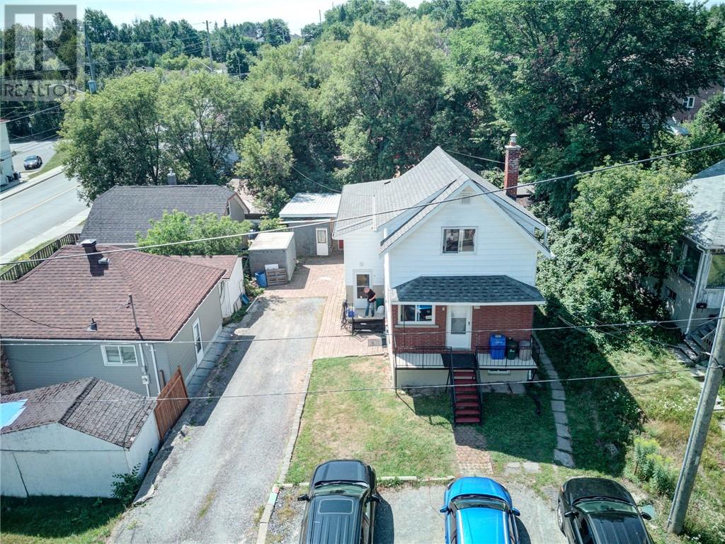 329 Hickory Street Property Photo 2
