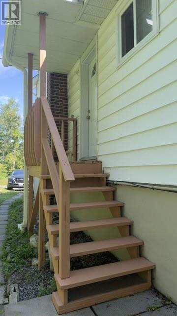 329 Hickory Street Property Photo 8