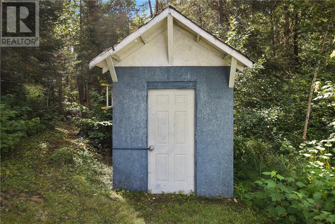 40 Ministic Lake Road Property Photo 8