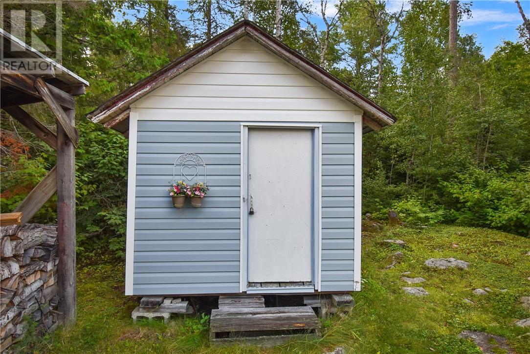 40 Ministic Lake Road Property Photo 9