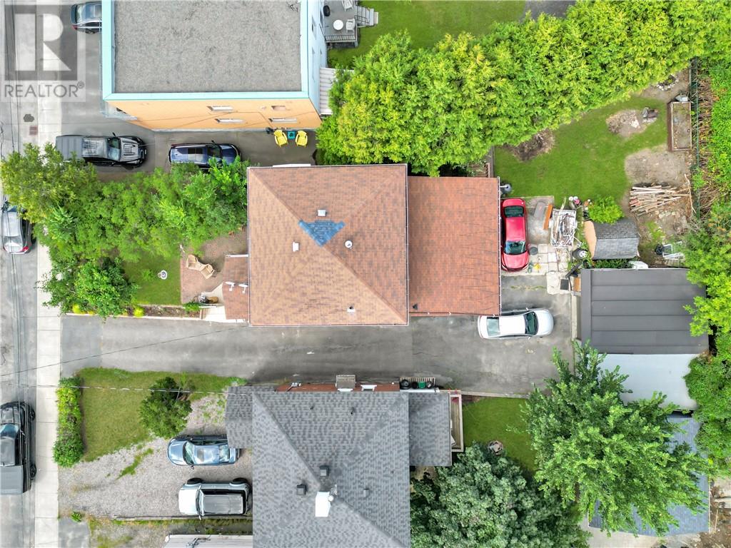 320 Nelson Street Property Photo 5