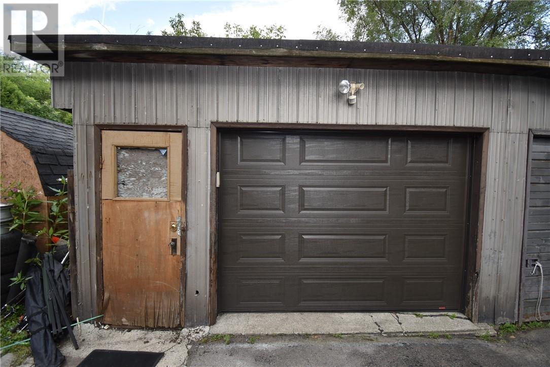 320 Nelson Street Property Photo 9