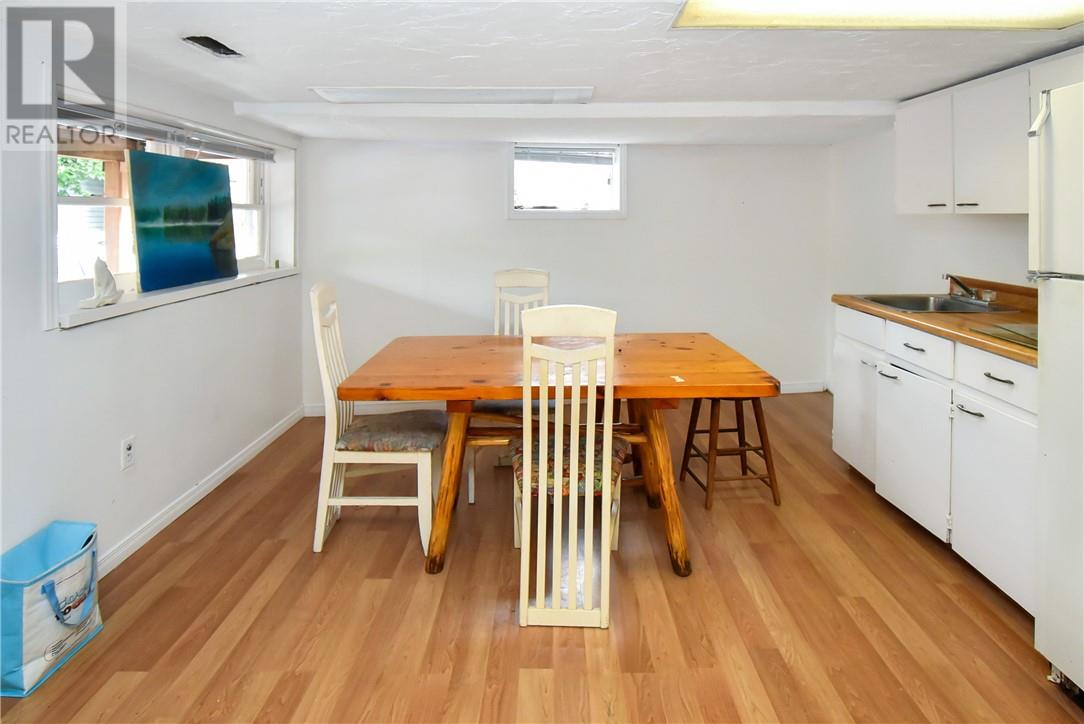 320 Nelson Street Property Photo 28
