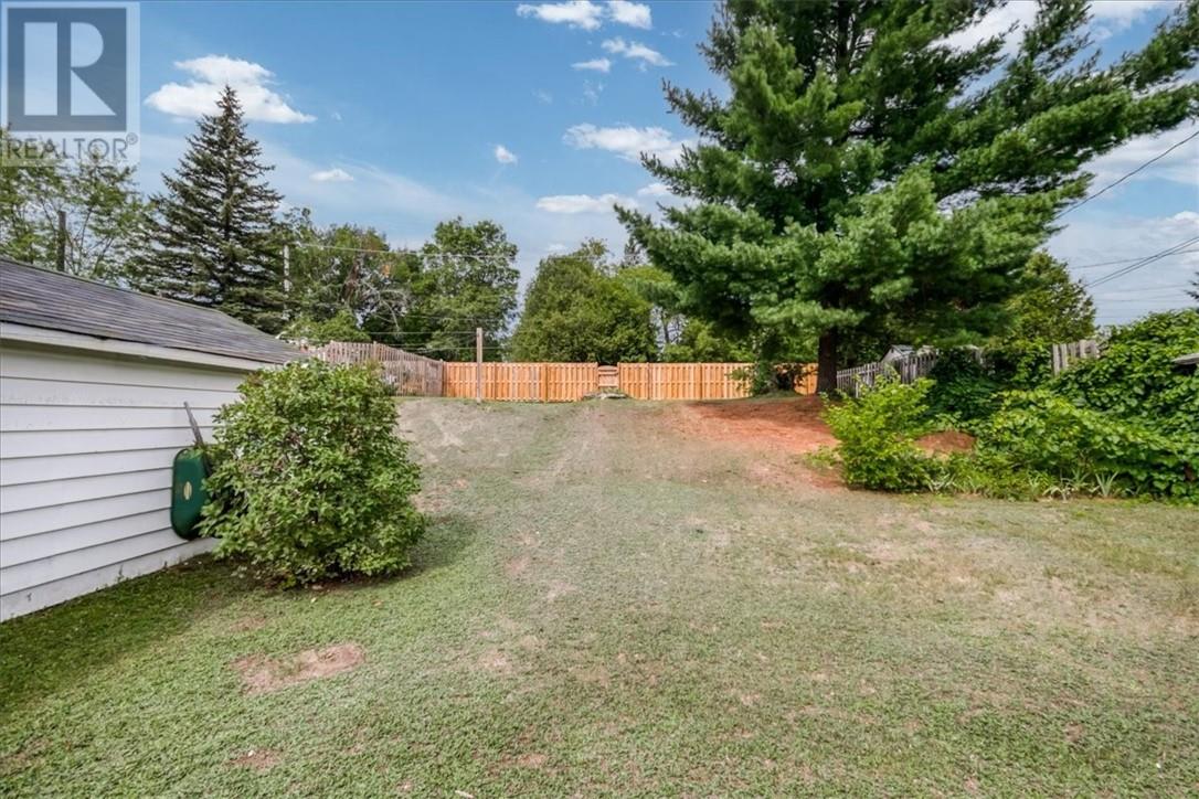 313 Read Street Property Photo 8