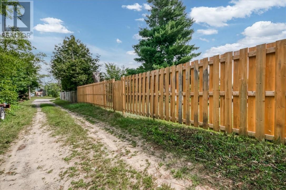 313 Read Street Property Photo 10