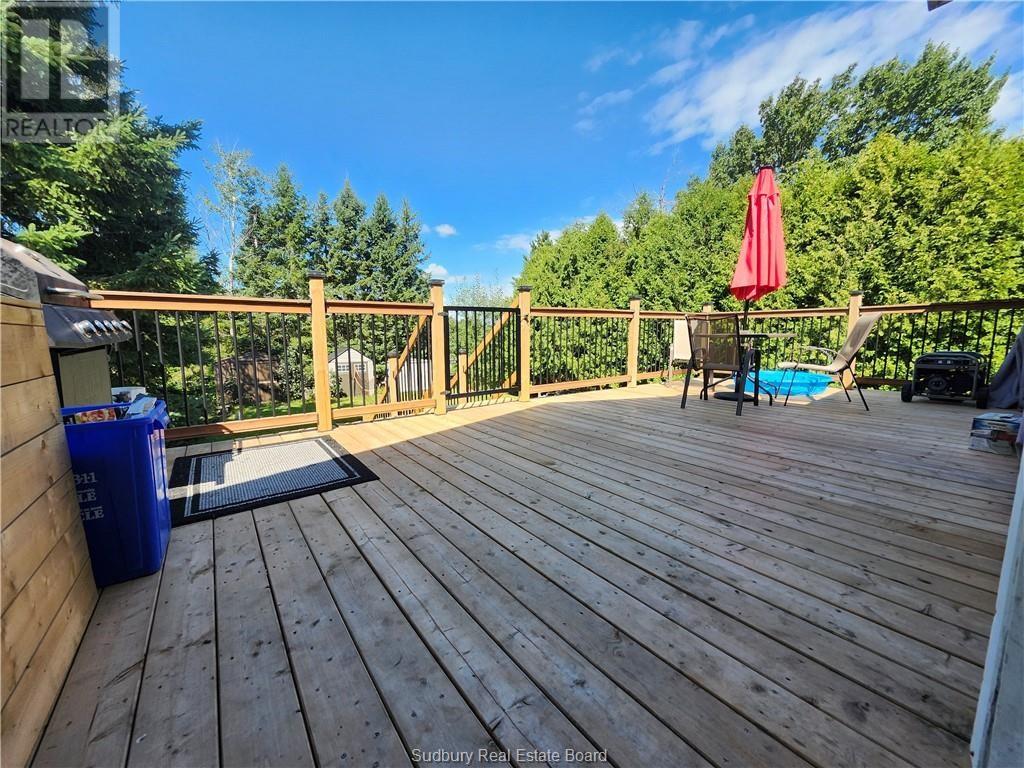 155 Ridgemount Avenue Property Photo 37