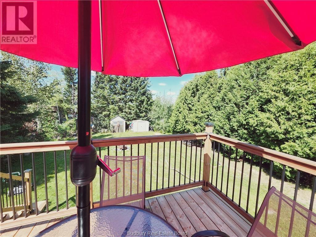 155 Ridgemount Avenue Property Photo 39