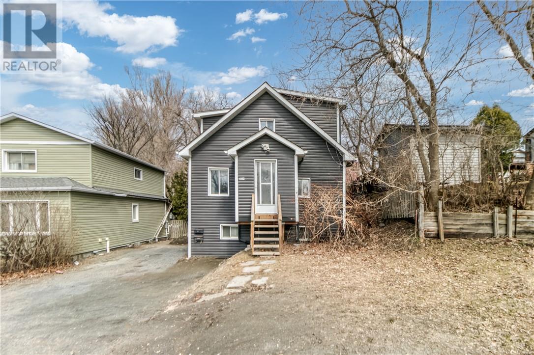 554 Regent Street Property Photo 1