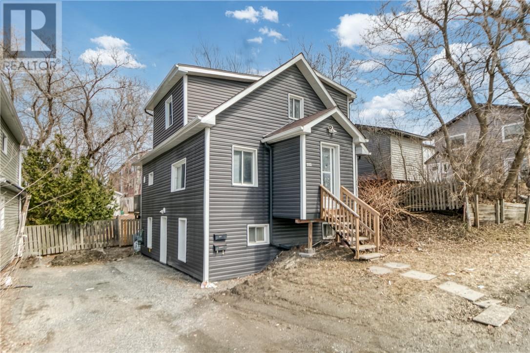 554 Regent Street Property Photo 2